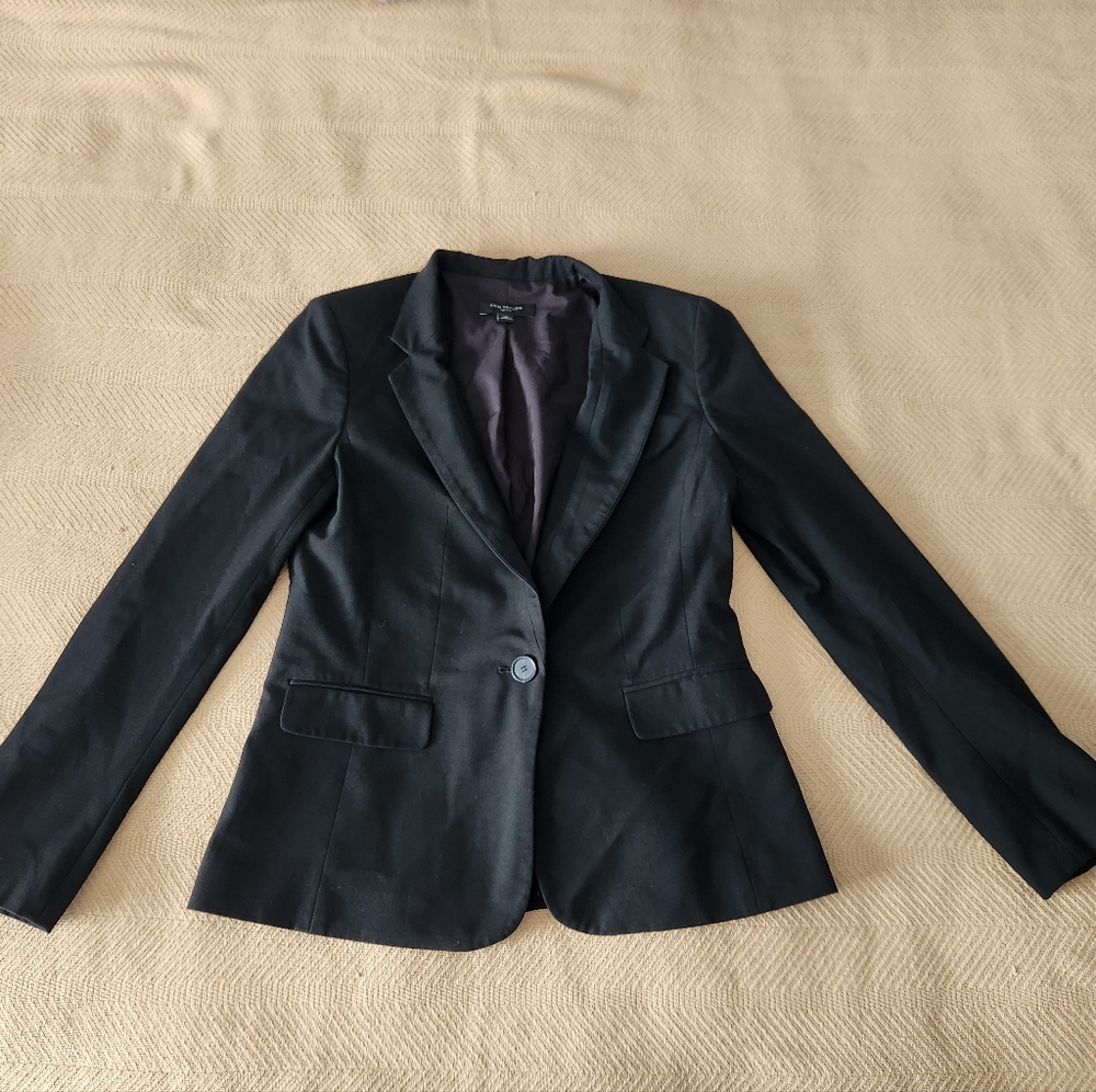 Ann Taylor 2 Petite Black Blazer